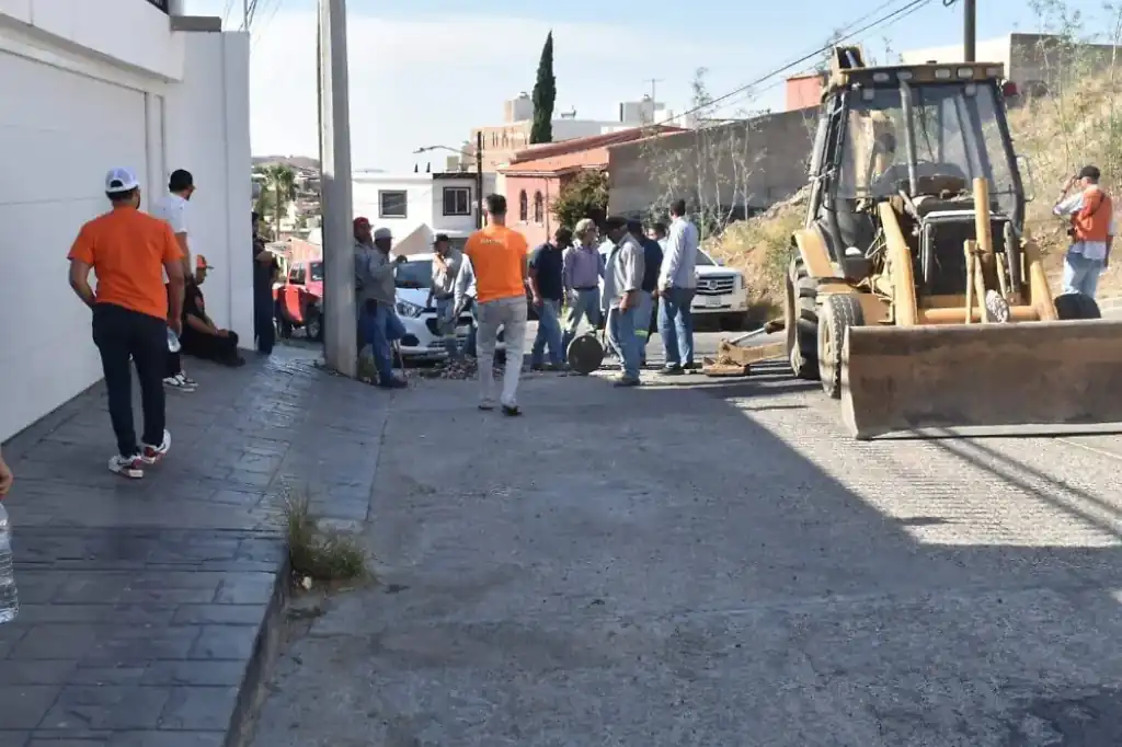 En Parral, Chihuahua, una nueva denuncia de daño ecológico y social sacude a la ciudadanía: diversas autoridades señalaron a Alfredo “El Caballo” Lozoya, candidato a diputado federal por Movimiento Ciudadano, como responsable de una toma clandestina de agua en una de sus propiedades.