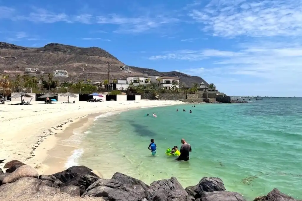 Preocupa posible daño ambiental en la bahía de La Paz tras huracán Norma